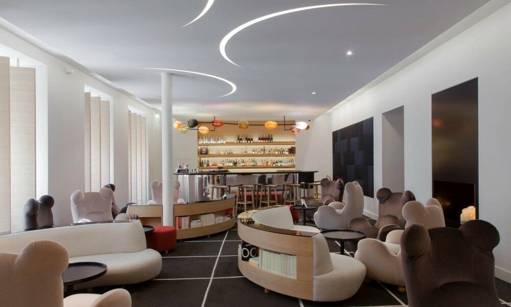 Hotel Marignan Champs-elysées París